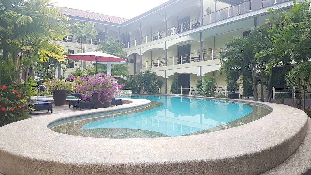 Alona Northland Resort 46/50