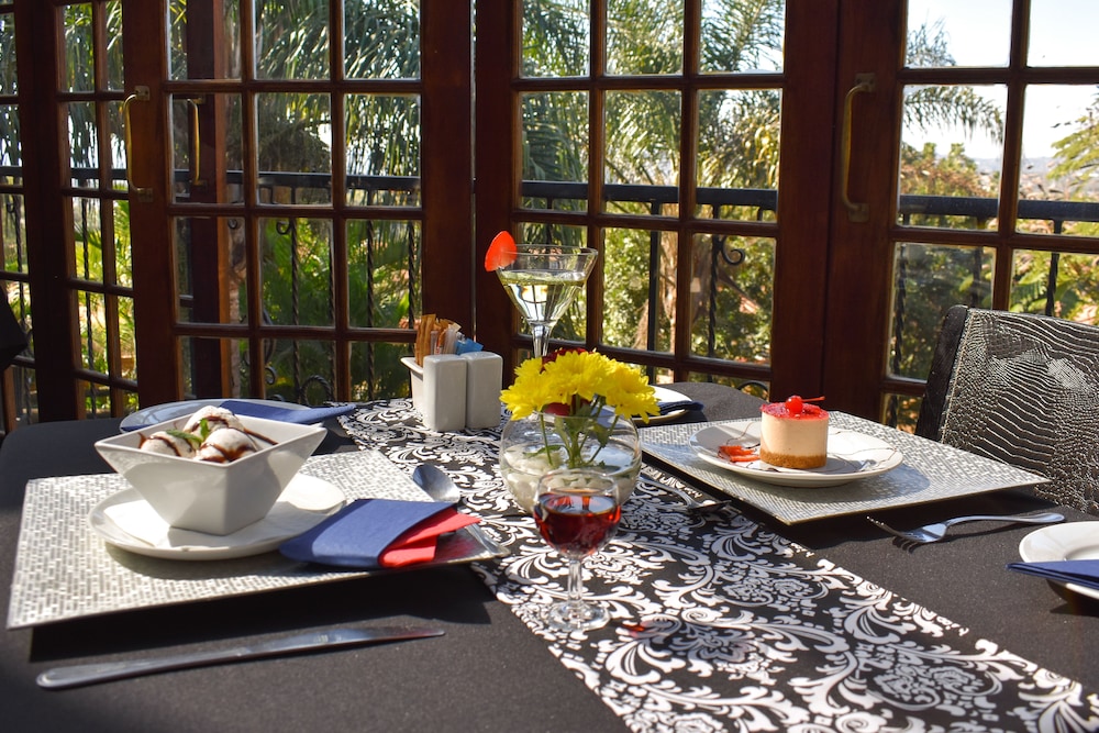 Waterfalls Boutique Hotel 31/50