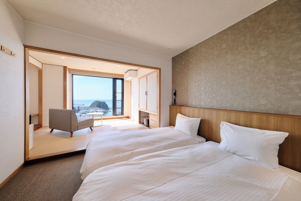 Shiretoko Yuhi No Ataruie Onsen Hostel 10/49