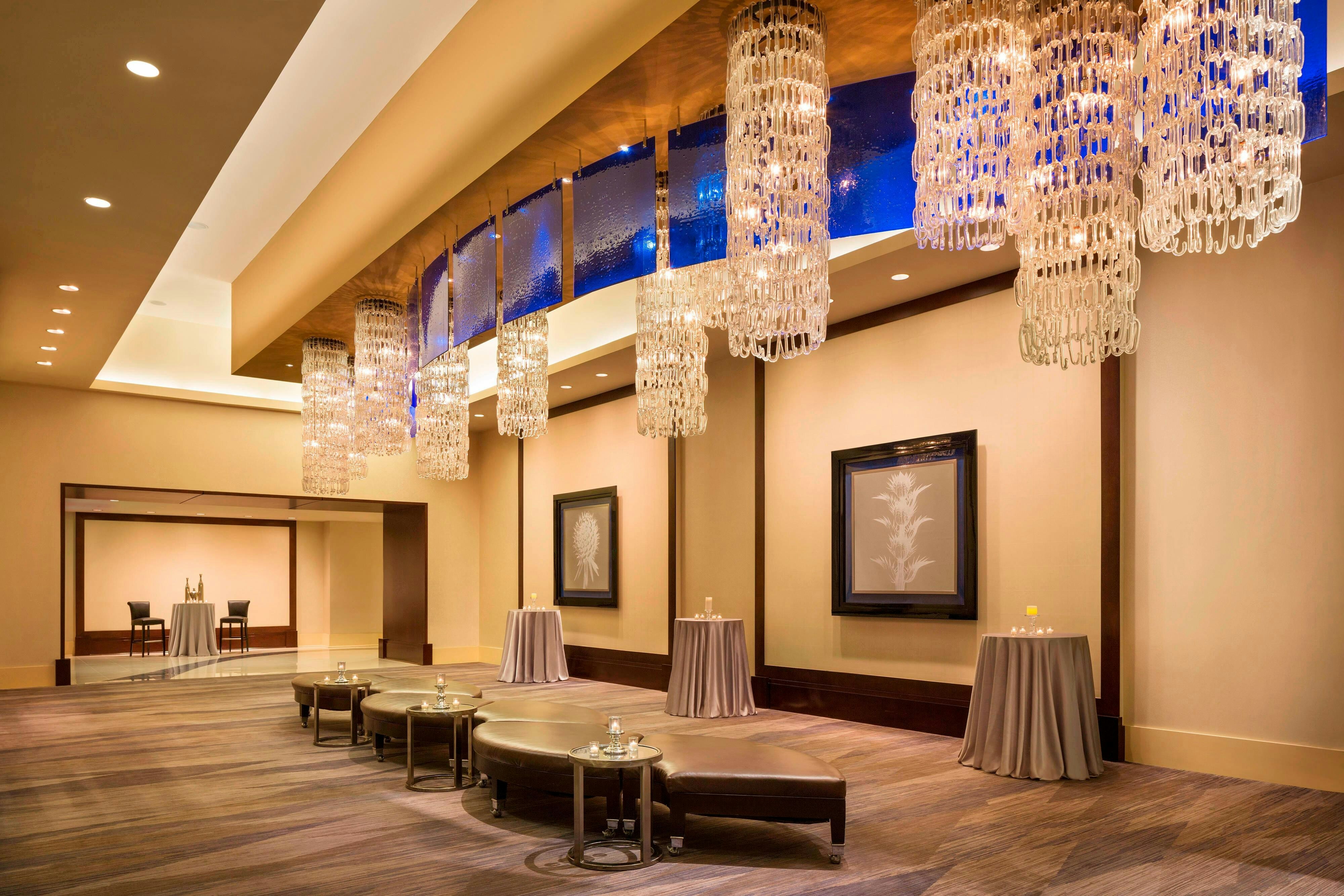 RENAISSANCE PHOENIX DOWNTOWN HOTEL 12/18