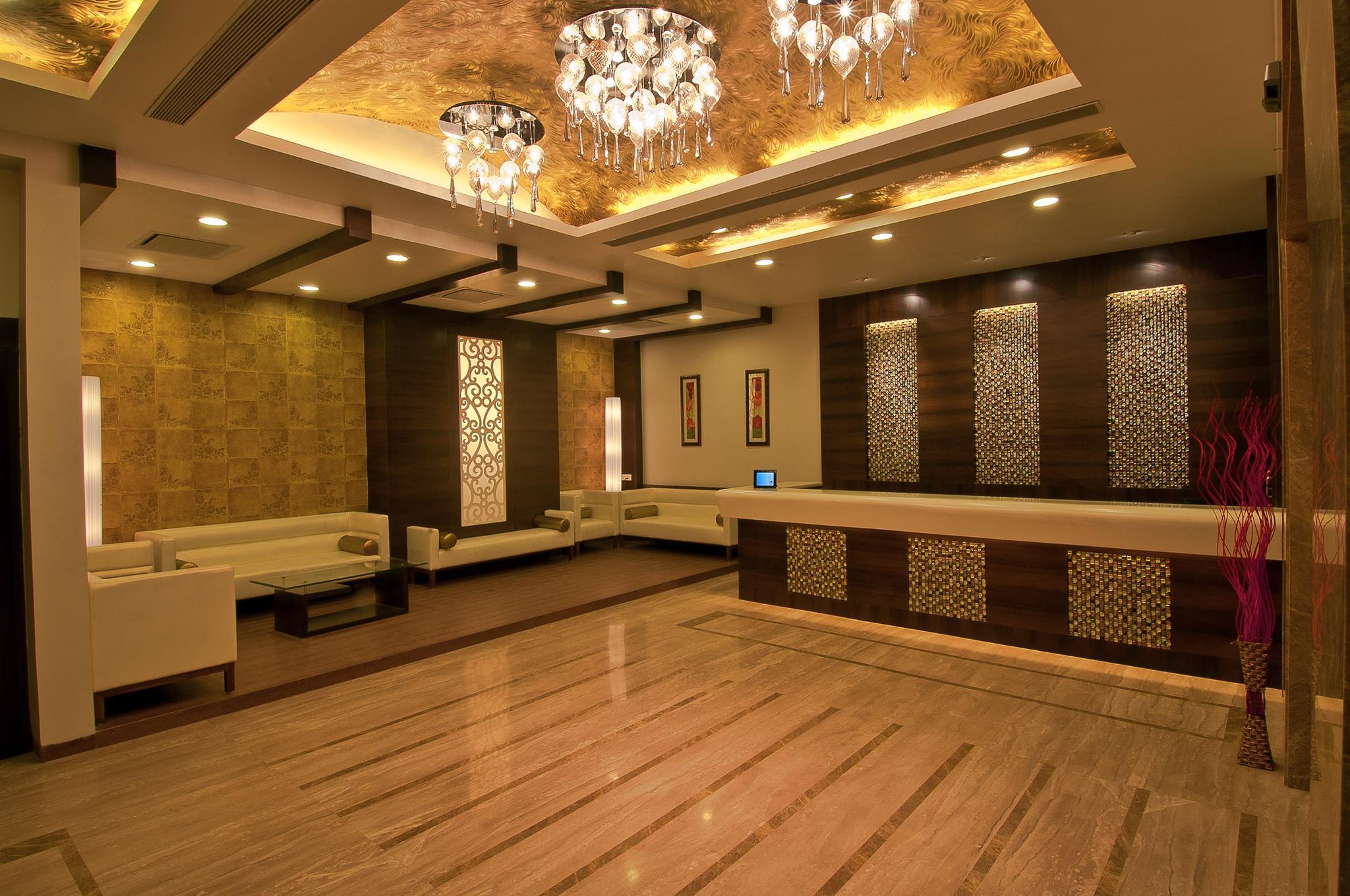Hotel Imperial Grand 8/24