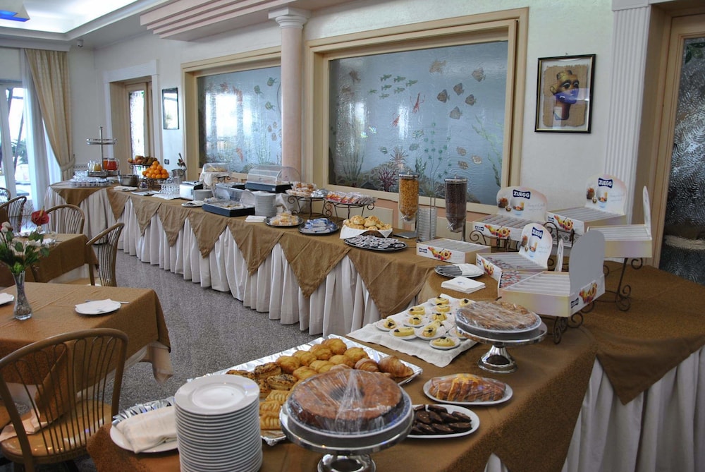 Mediterraneo Hotel 50/73