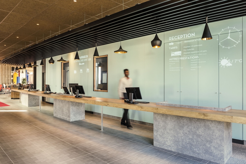 Ibis Paris Coeur d Orly Airport Hotel 7/66