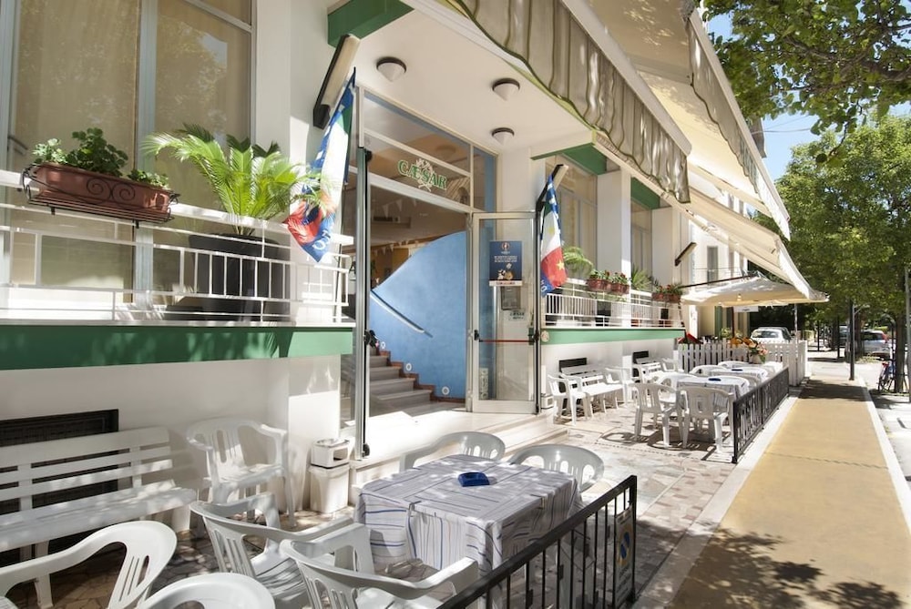 Hotel Caesar 25/31