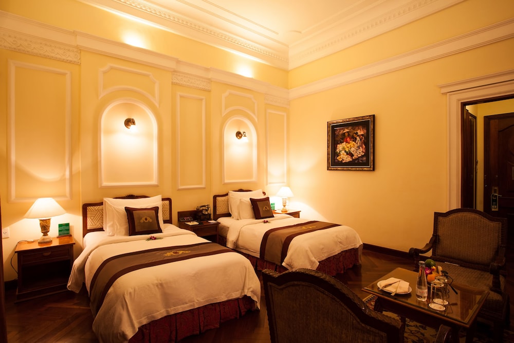 Majestic Hotel 19/34