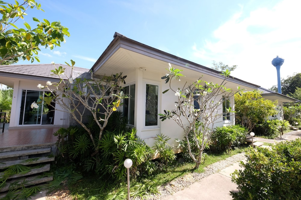 Yokyor Resort 5/36