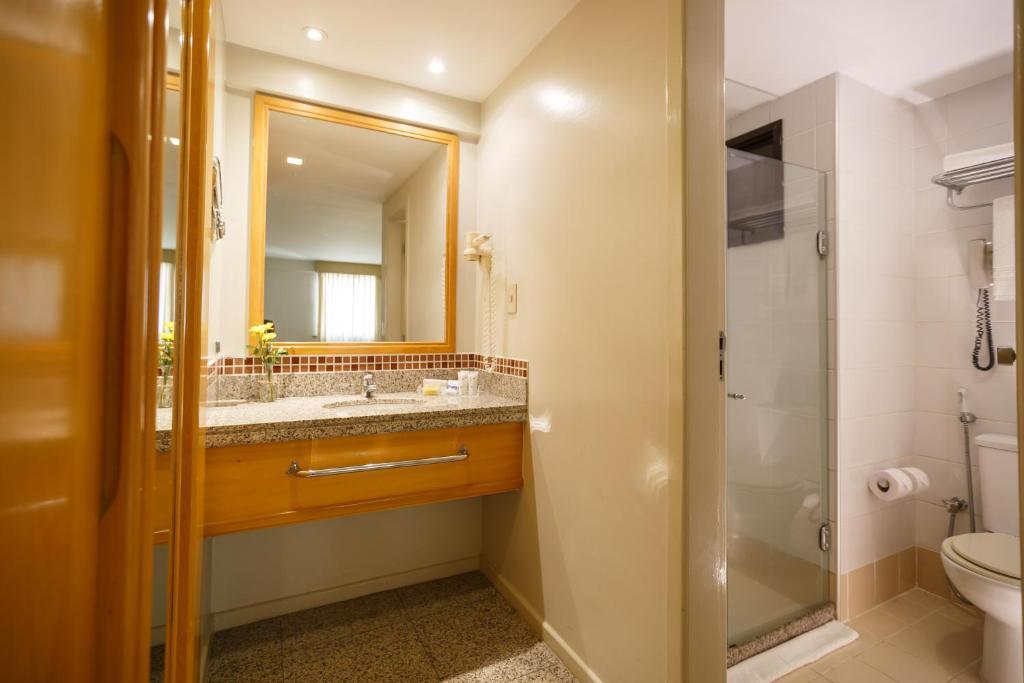 Deluxe, Double Bed, Side View، Blue Tree Towers Fortaleza Beira Mar 3/5