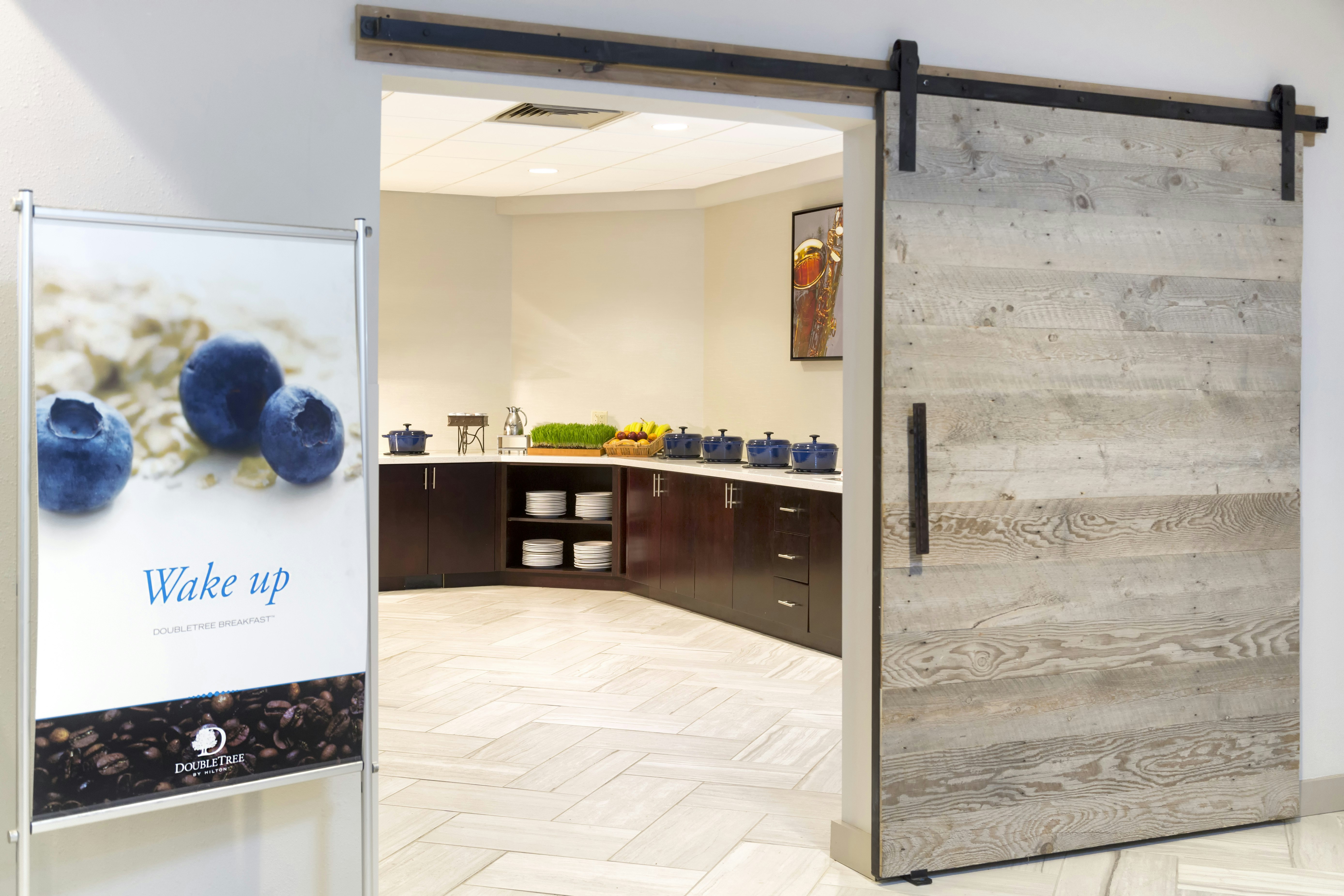 Doubletree Suites By Hilton Nashville Airport 7/55