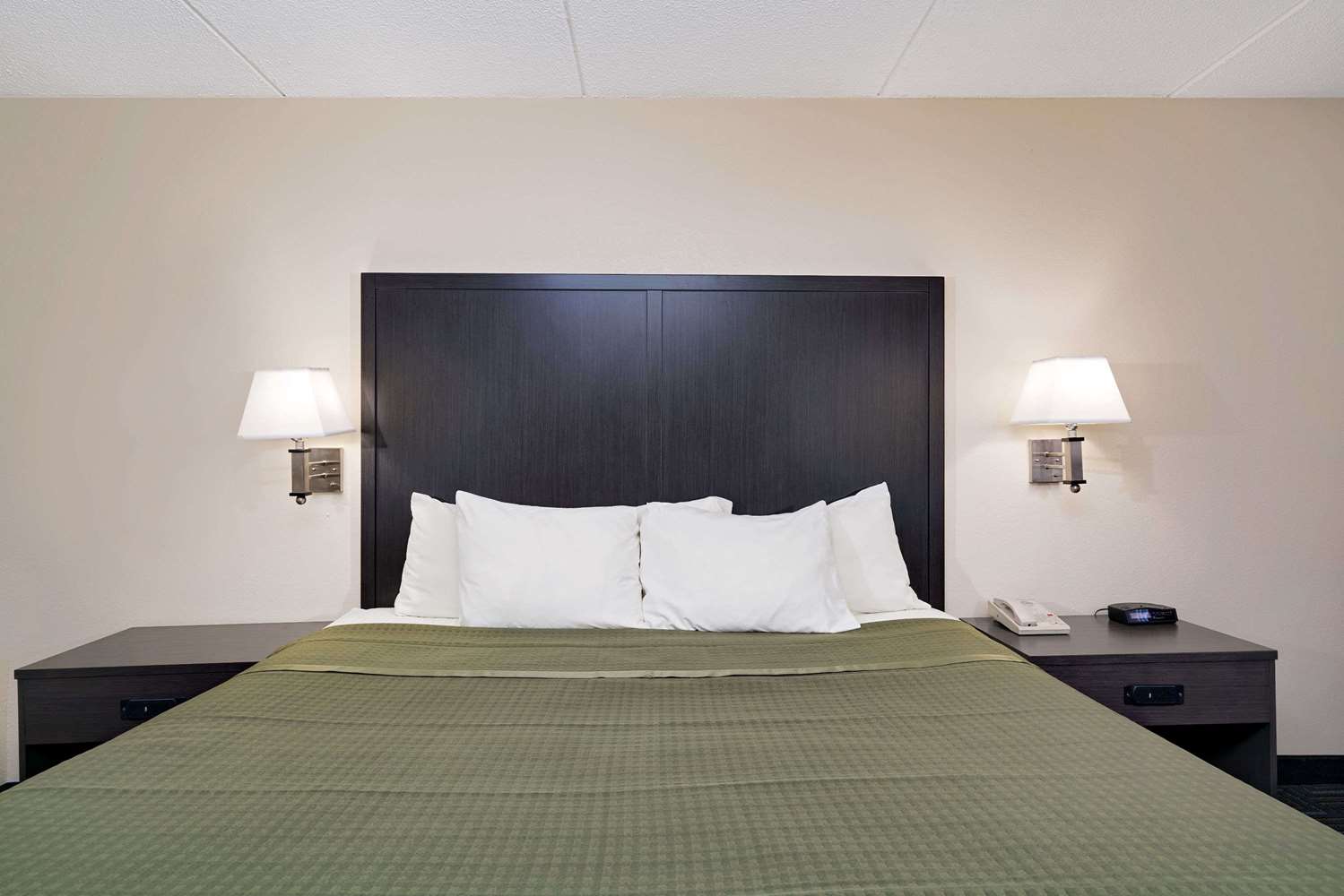 Twin Cities Inn, Mounds View 20/30