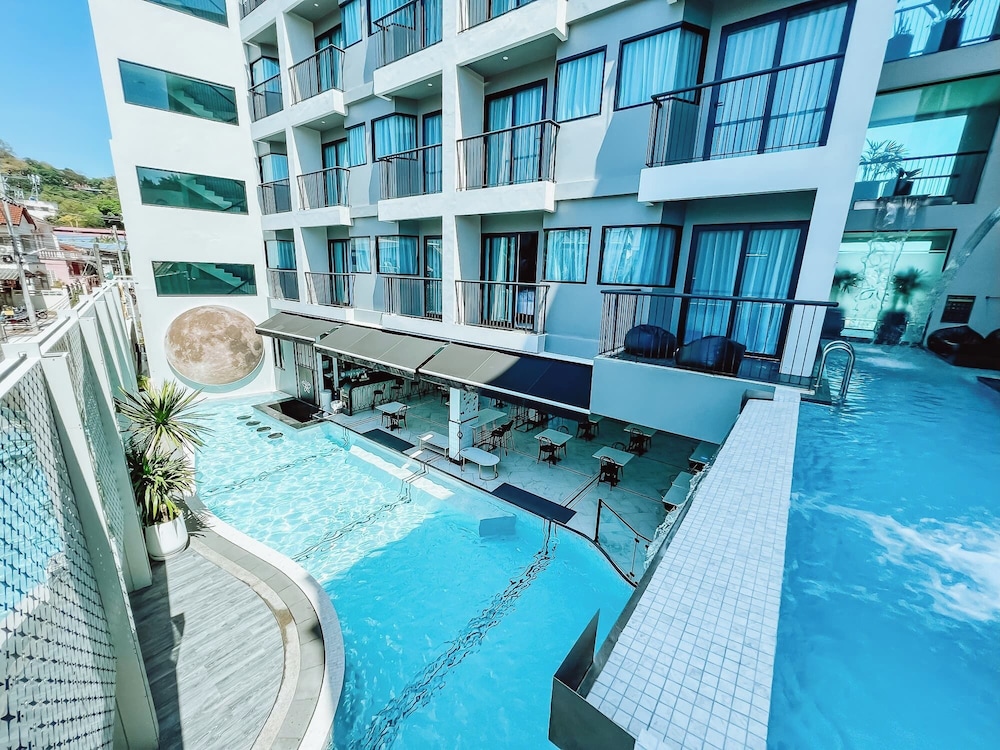 Ratri Hotel Phuket Old Town 6/47