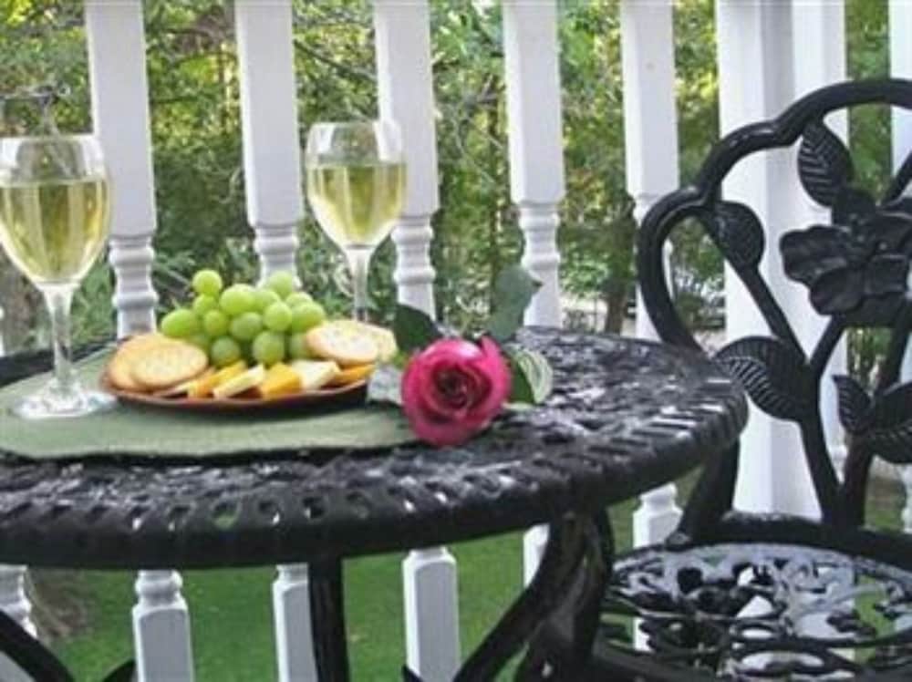 White Oak Manor Bed Breakfast 19/44