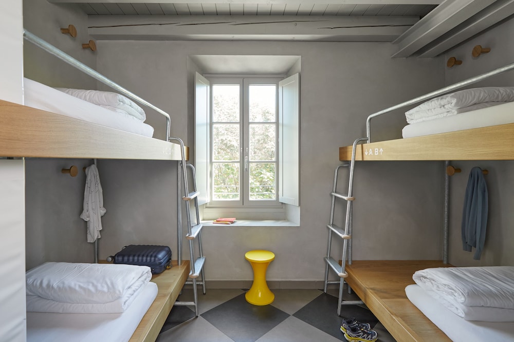 ROOM, QUADRUPLE, PRIVATE BATHROOM