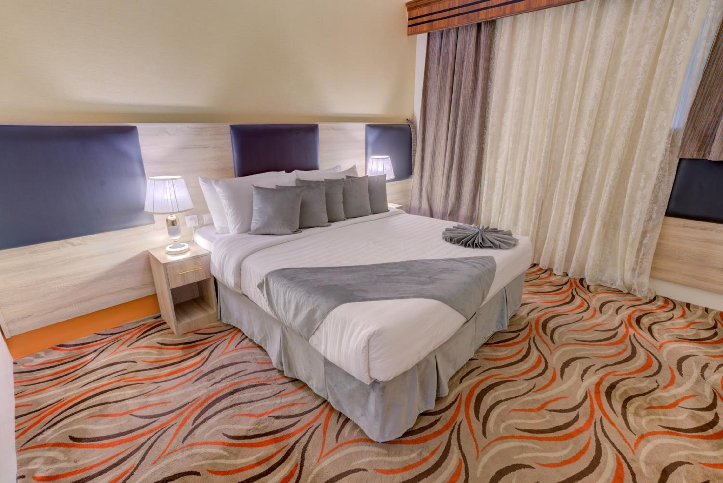 حياة بلازة(Hayat Plaza Hotel) 15/55