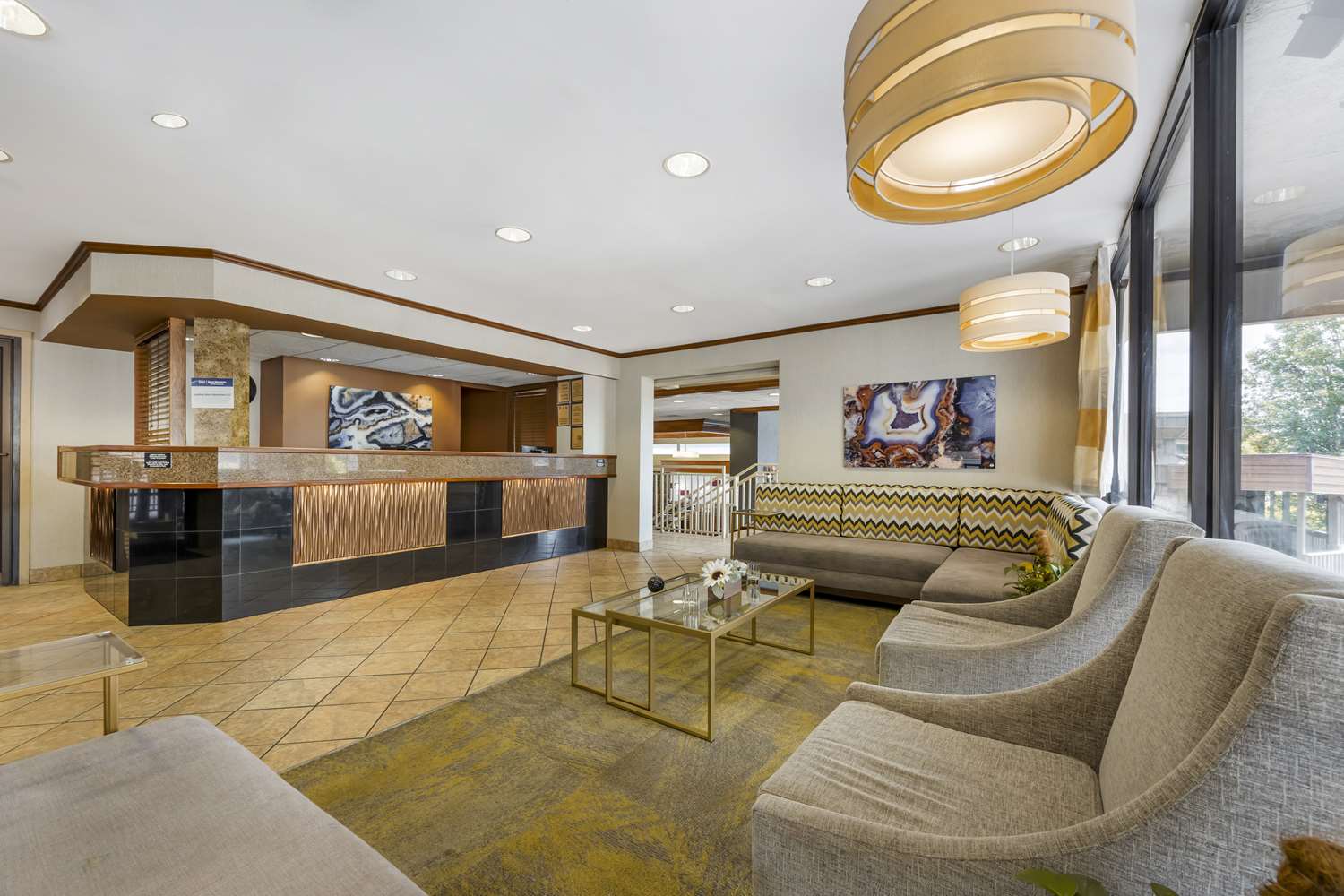 Best Western Plus Landing View Inn & Suites 7/51