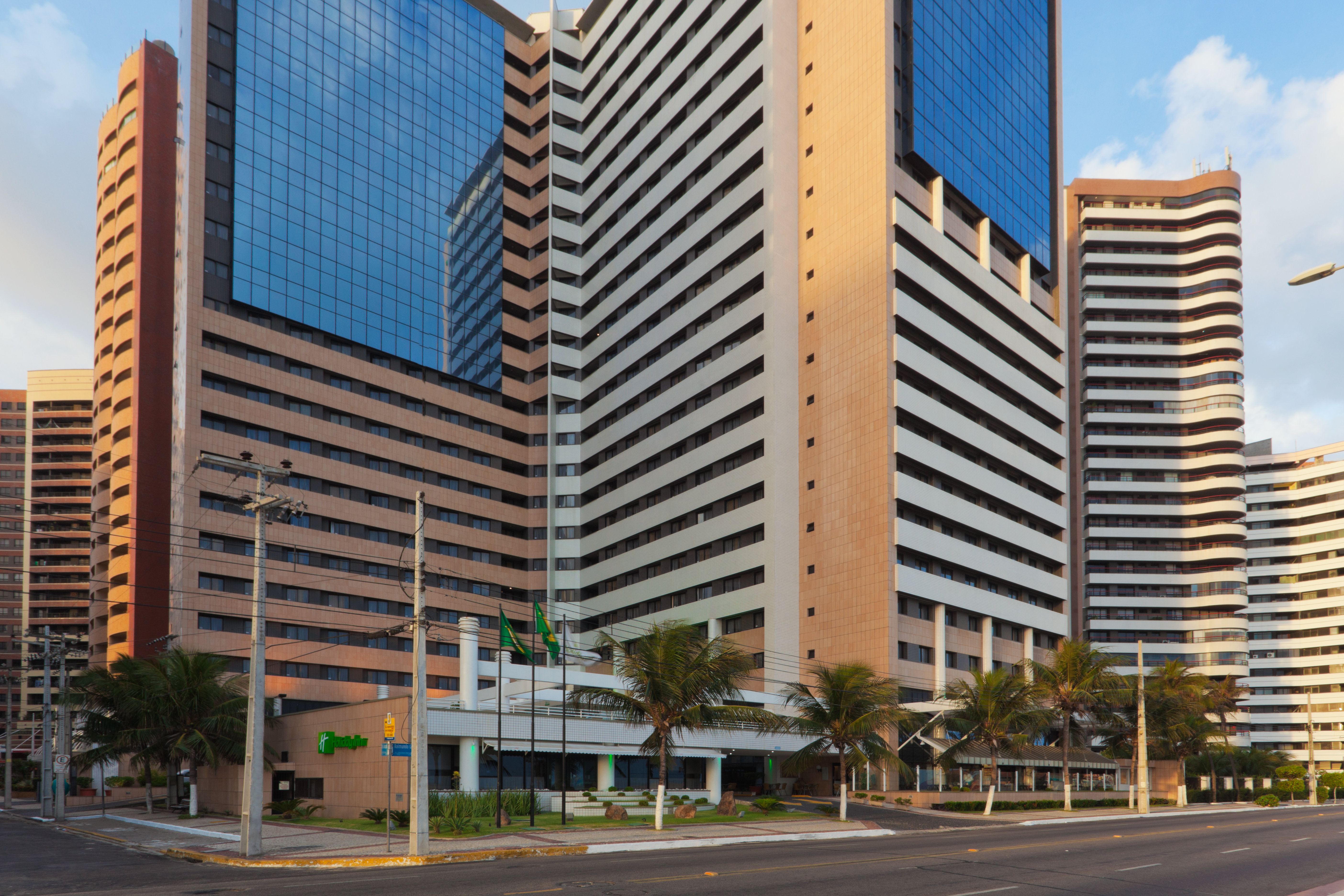 HOLIDAY INN FORTALEZA 66/76
