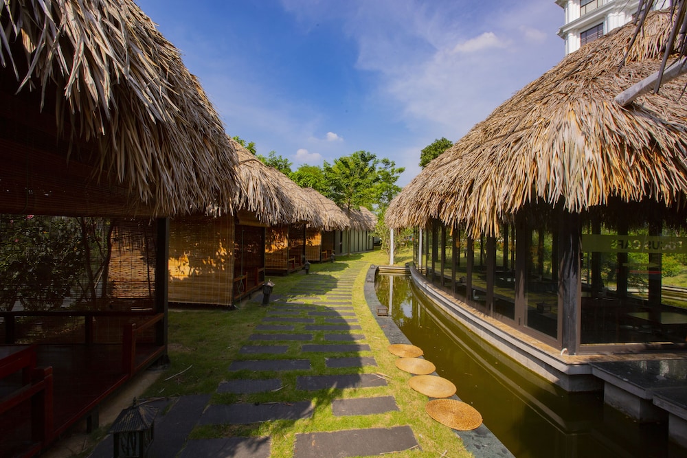 Westlake Hotel & Resort Vinh Phuc 43/50