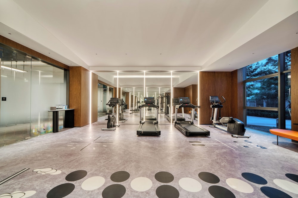 UrCove by Hyatt Hangzhou North Grand Canal 16/32