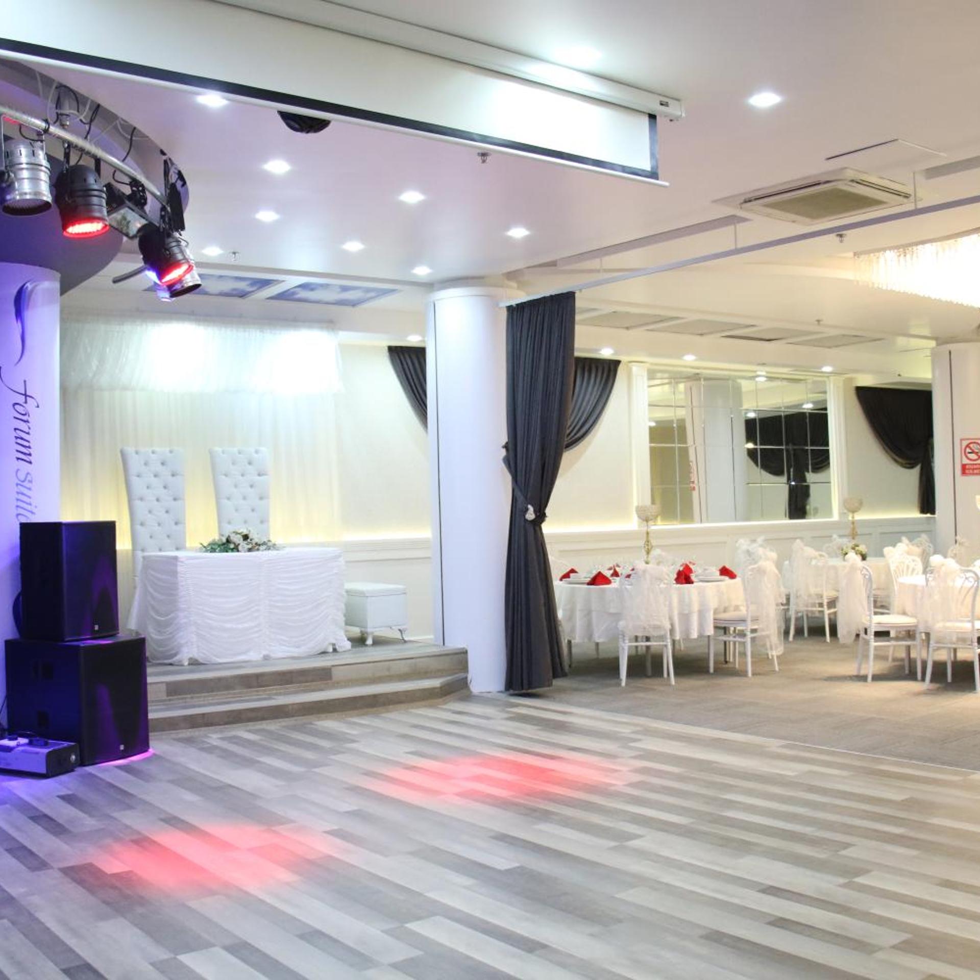 Forum Suite Hotel 67/70