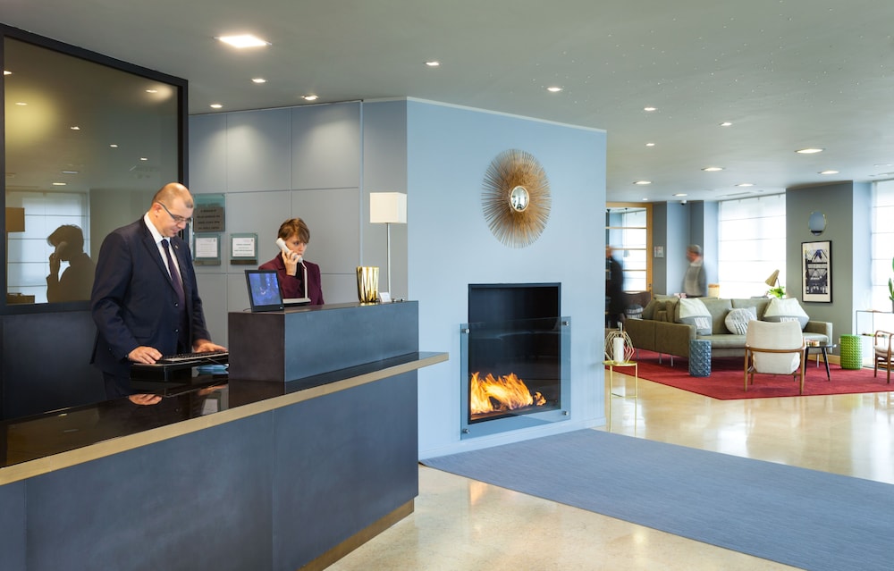 lobby