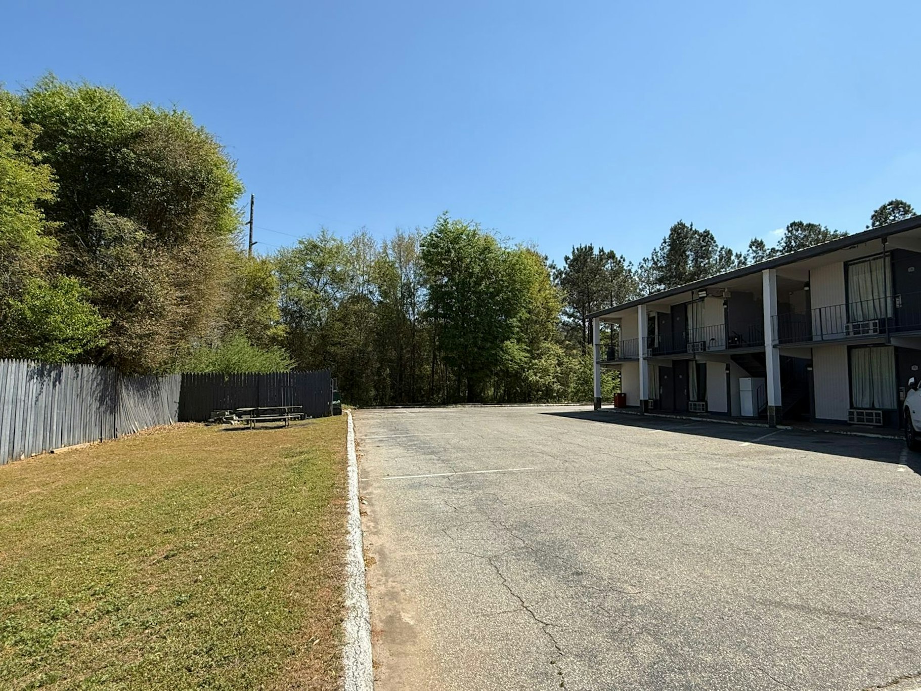 8 Inn Americus Near Albany I 75 38/44