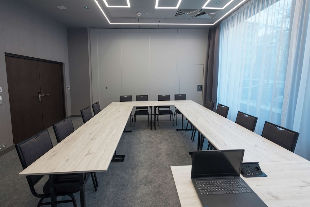 Hampton By Hilton Poznan Old Town 32/32