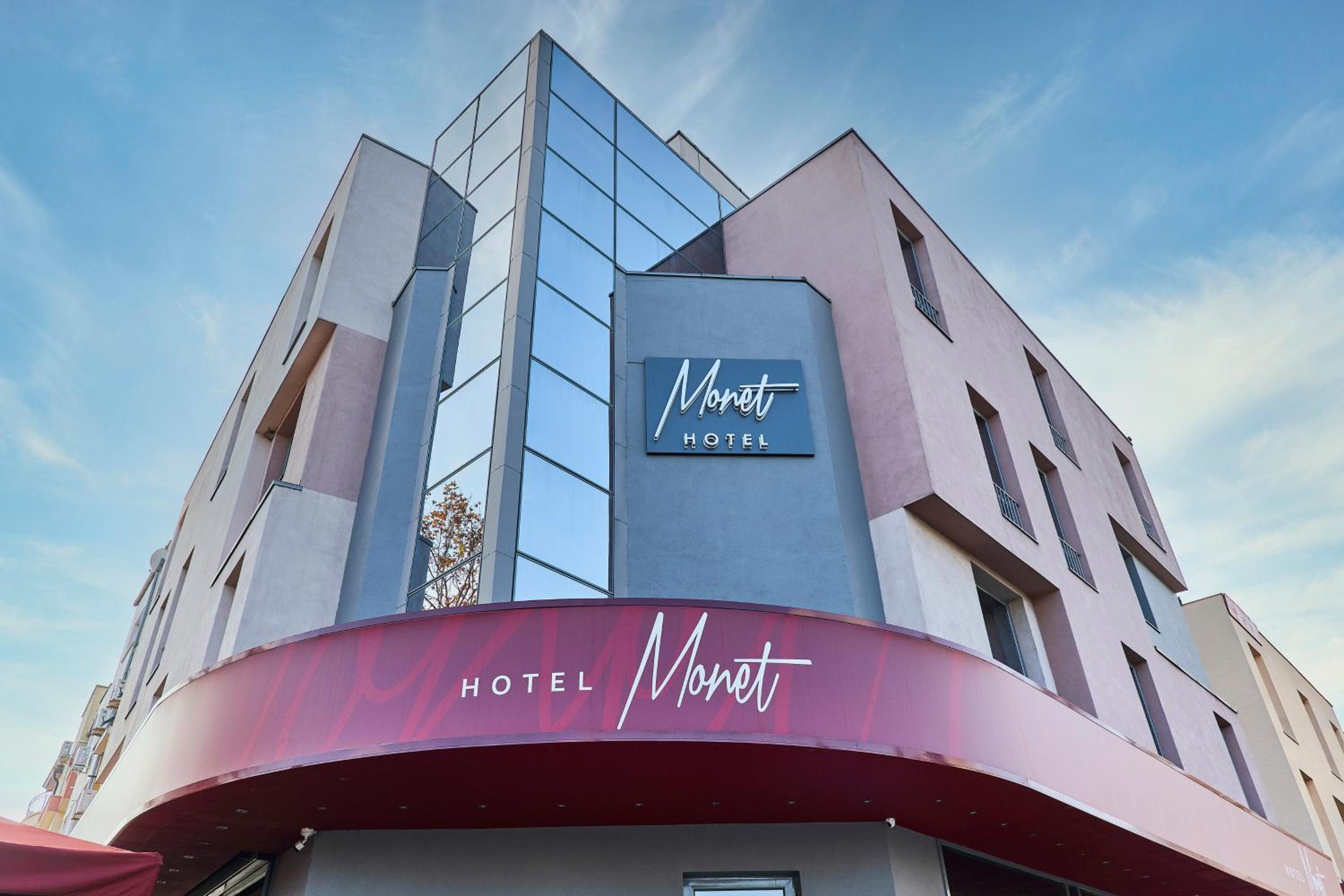 Mirena Hotel 6/50