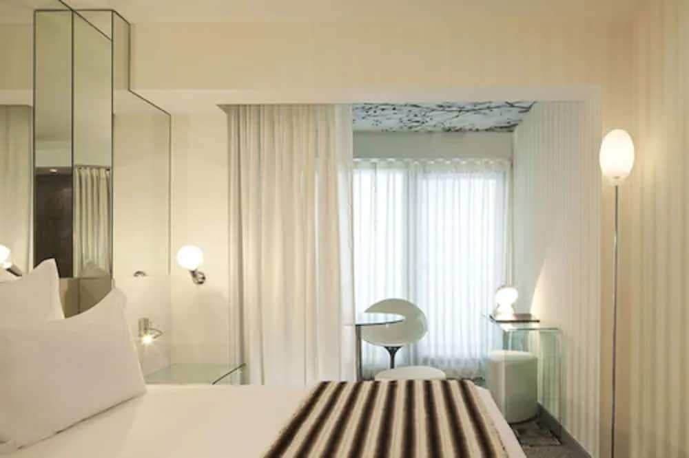 Hotel 7 Eiffel by Malone 44/68
