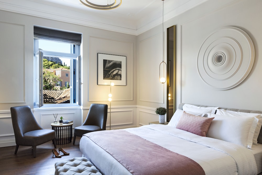 Elegant, Suite, Queen Bed, Partial Acropolis View