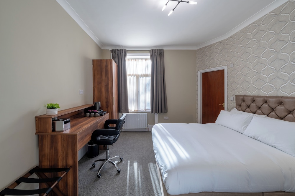 Uno Thames Hotel 20/50