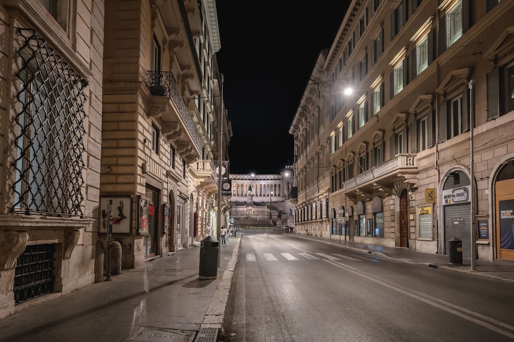 Hotel Trecento 37/50