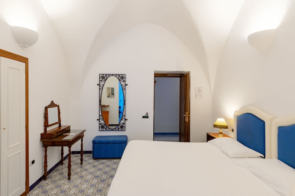 Hotel Giordano 24/76