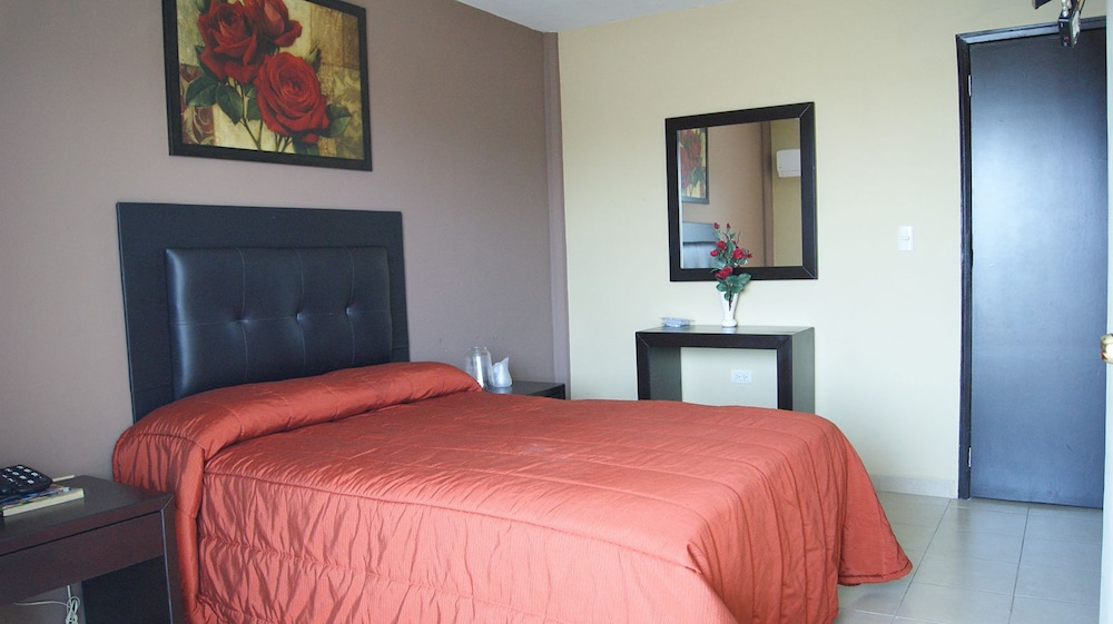 Hotel Villa Cahita 10/50