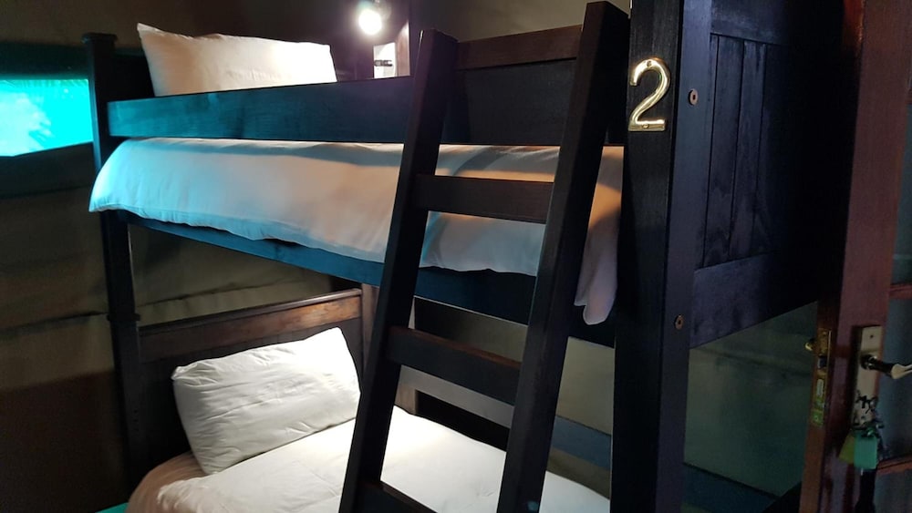 Budget Tents @ Urban Glamping 13/42
