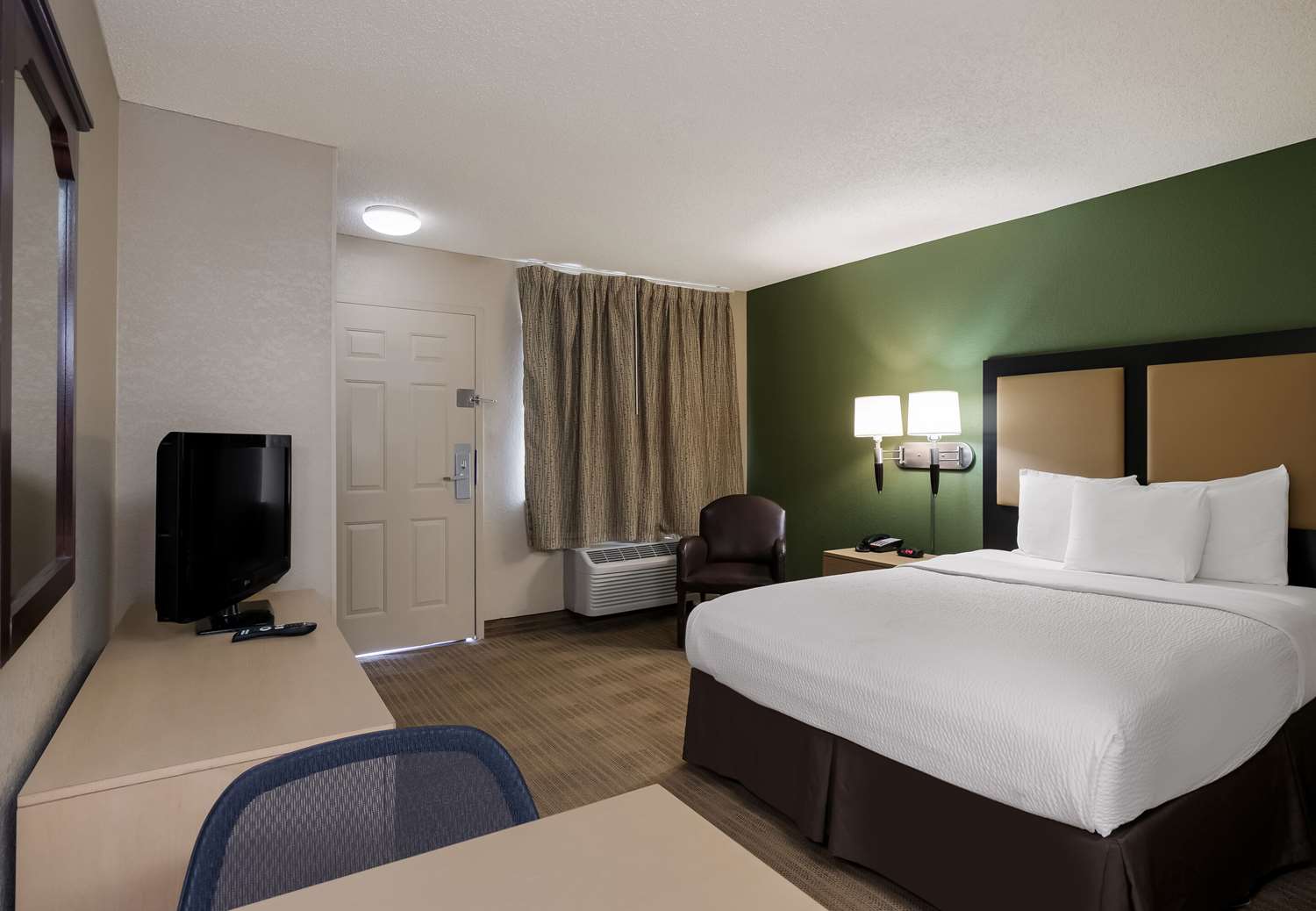 MainStay Suites Knoxville Cedar Bluff 8/23