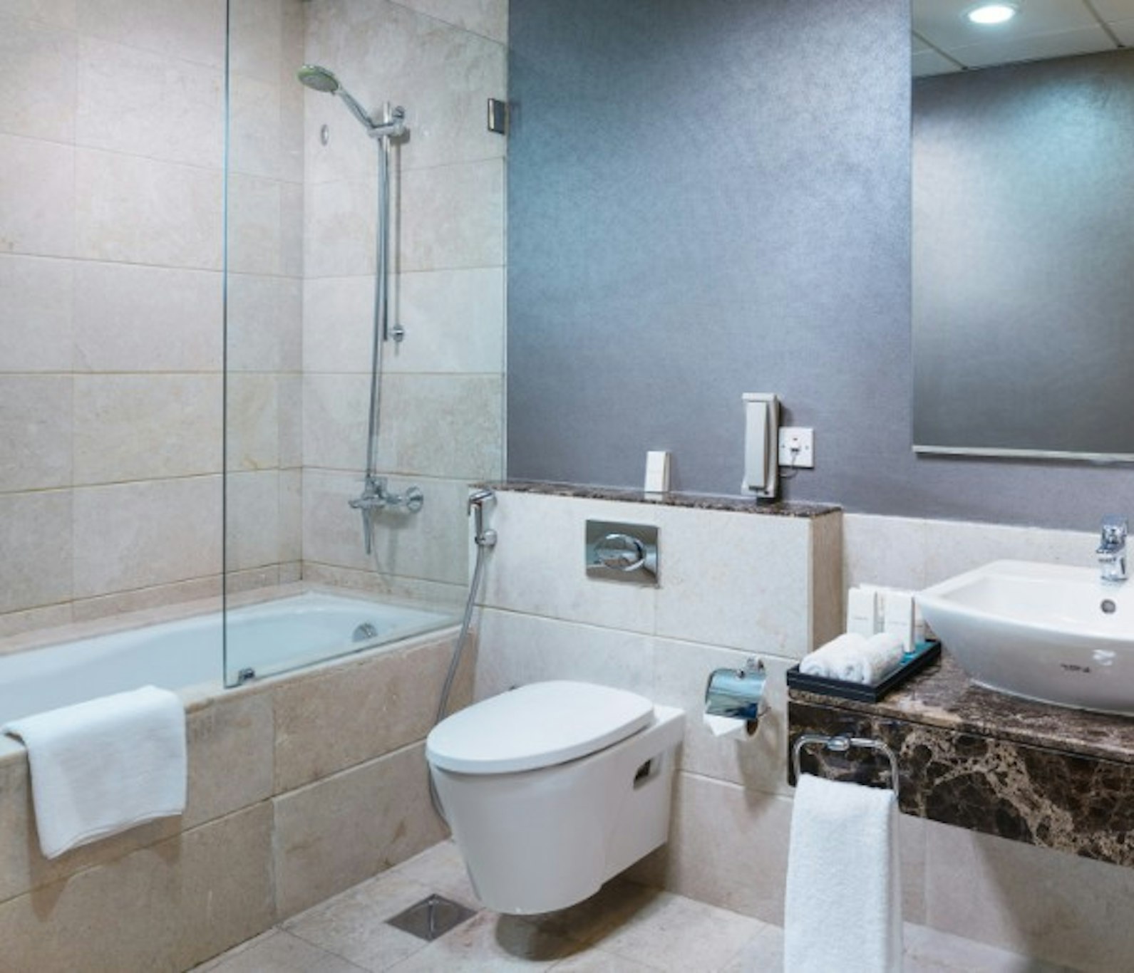 Millennium Executive Apartments Muscat 24/24