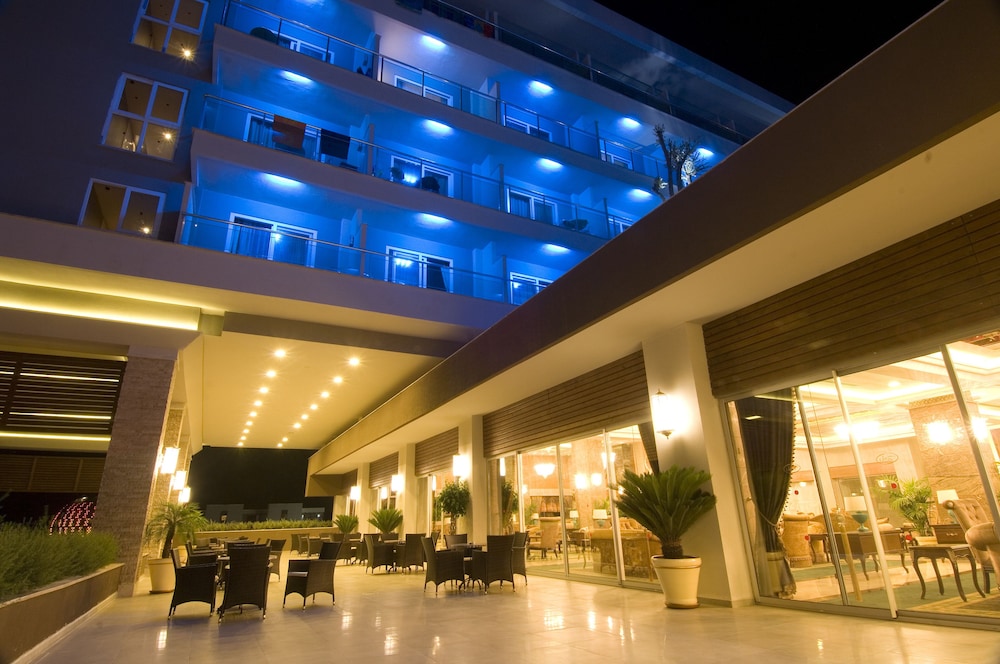 Adenya Hotels and Resort 2/69