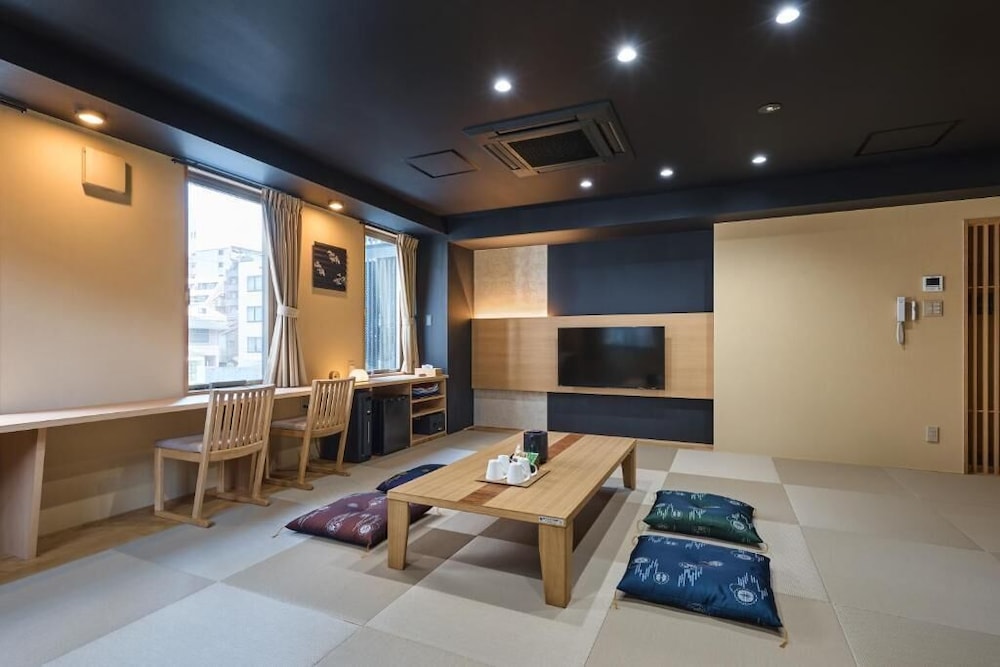 Hotel Sugicho 23/37