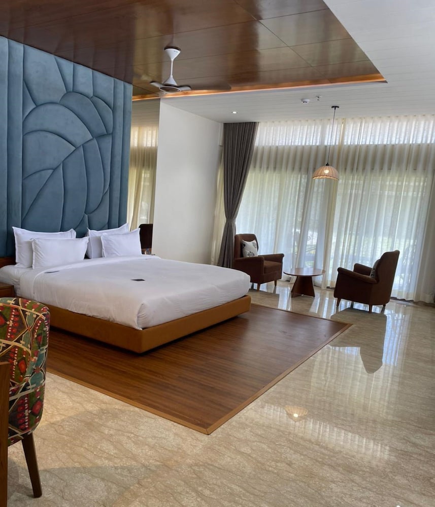 Araiya Gir A Mavintara Resort 24/62