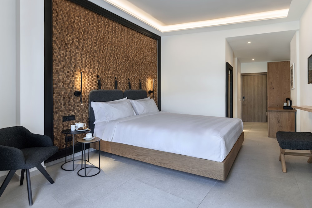 SUPERIOR, DOUBLE BED