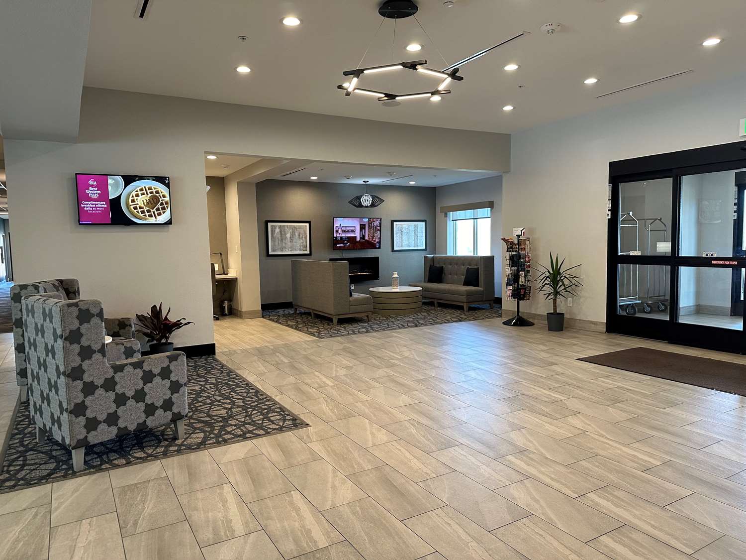 Best Western Plus Chandler 4/24