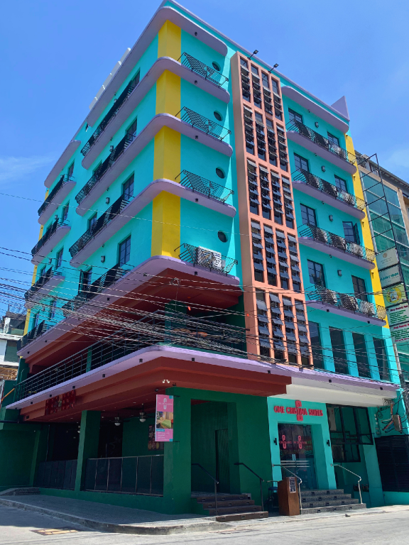 One Cristina Suites 7/49