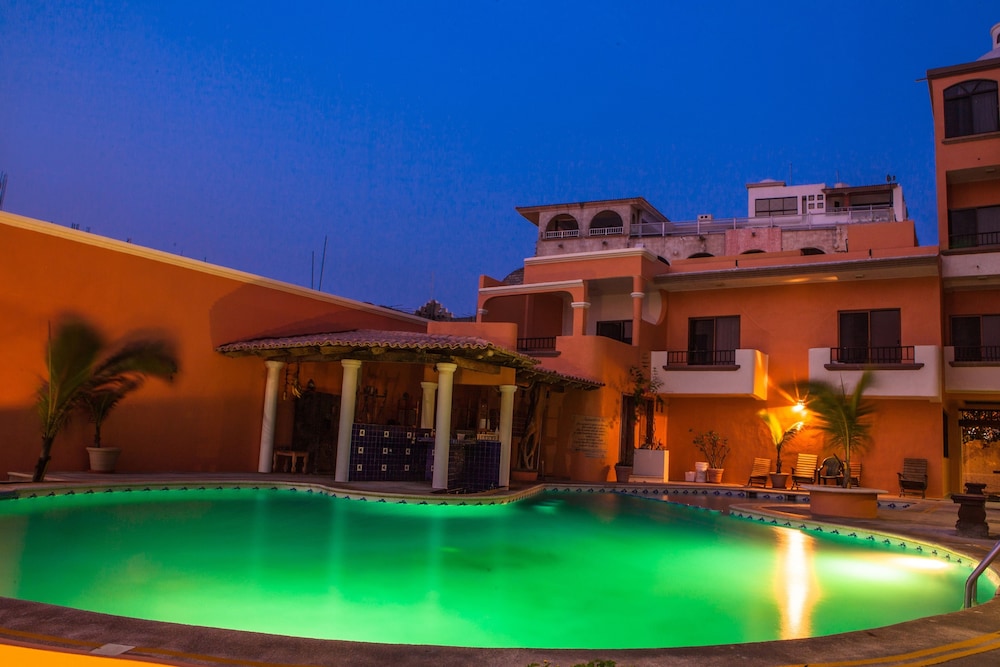 The Alondra Hotel 3/58