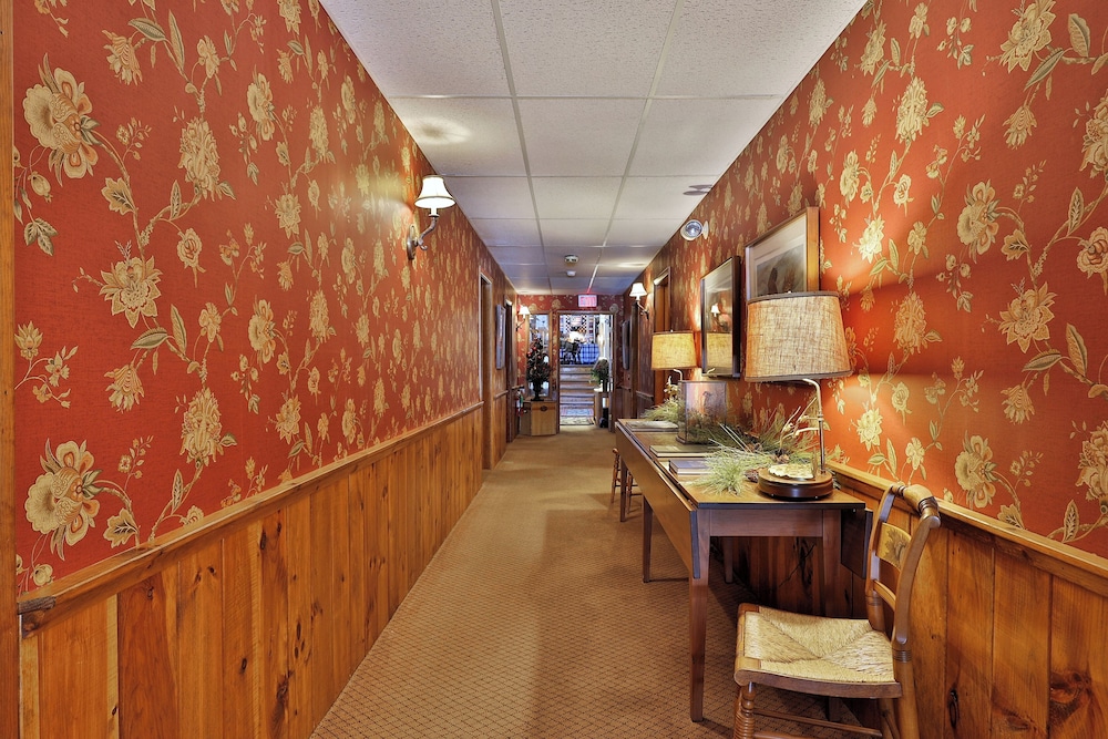 Greenbrier Inn Killington 4/50