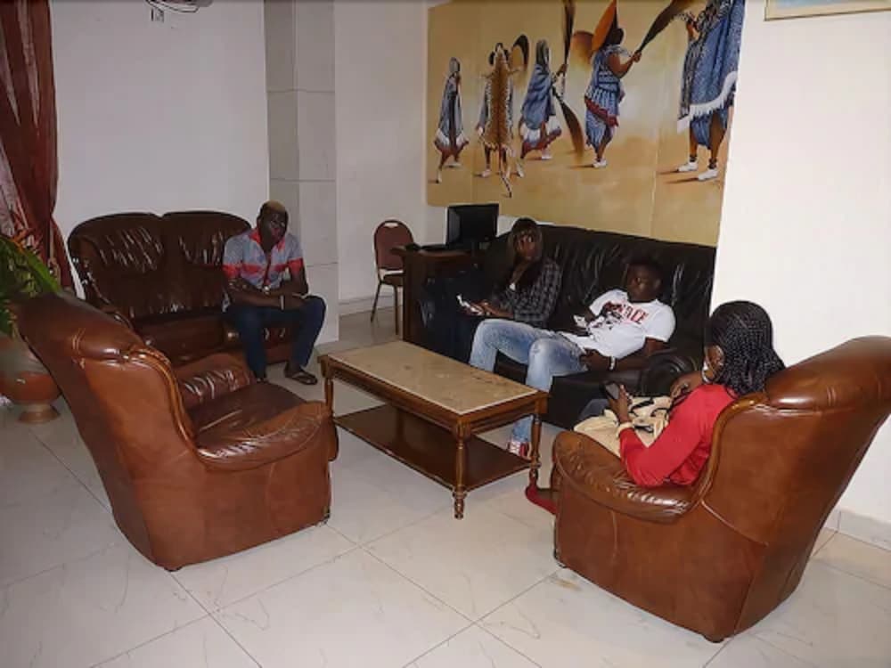 Tou'Ngou Hotel 26/50