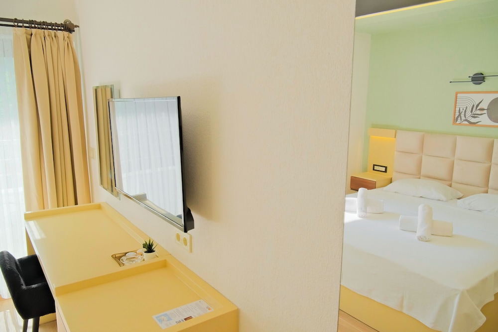 Yalim Hotel 14/38