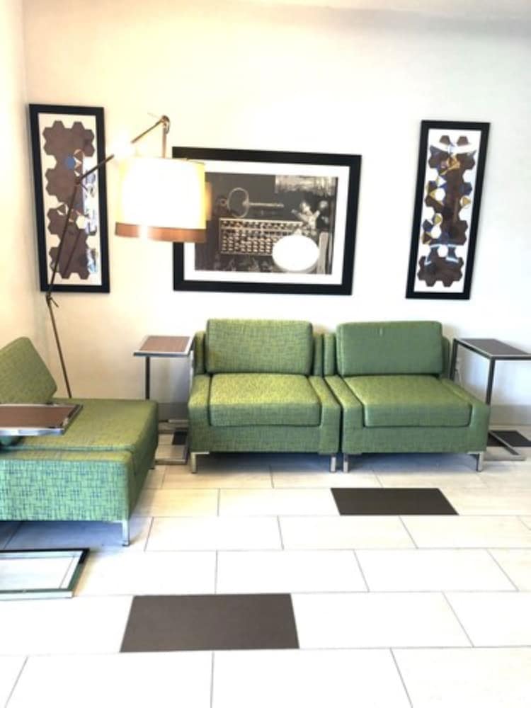 Holiday Inn Express Venice 39/52