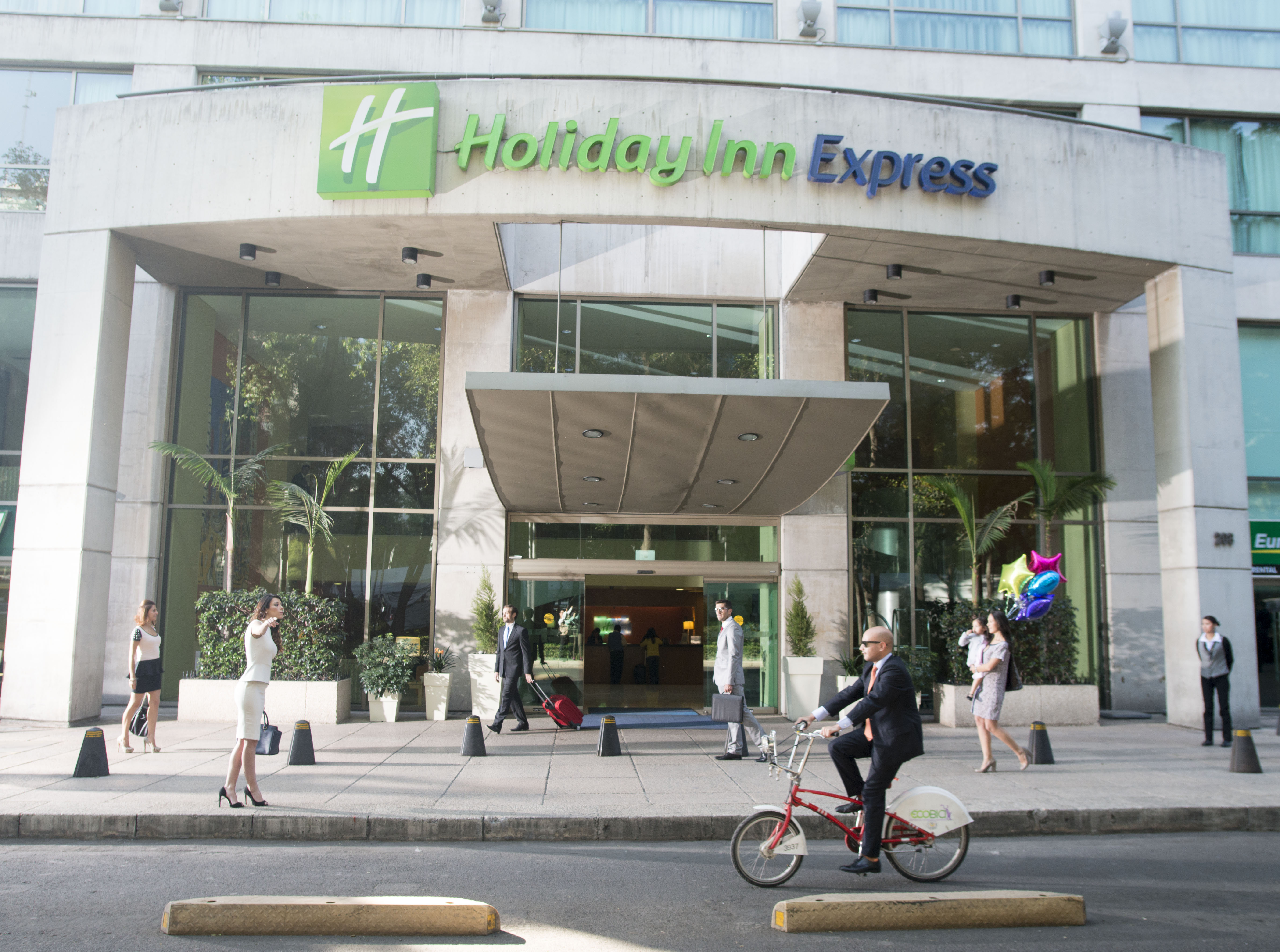 Holiday Inn Express Mexico Reforma, an IHG Hotel 4/66