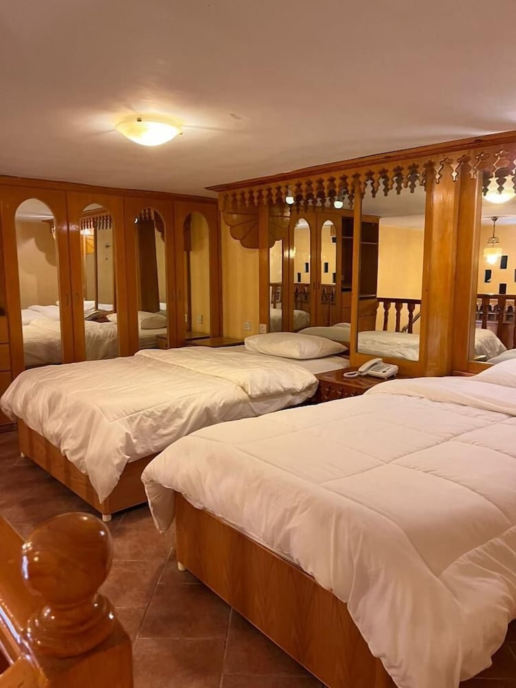 Kuwait Palace Hotel Apartment 22/66
