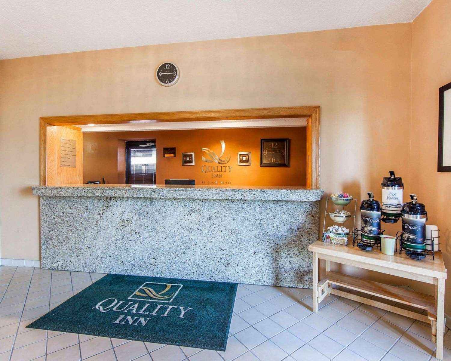 Quality Inn Maysville 8/35