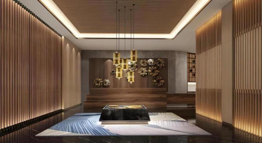 Metropolo Jinjiang Hotel ((Shangri-La Songzanlin Temple) 37/60